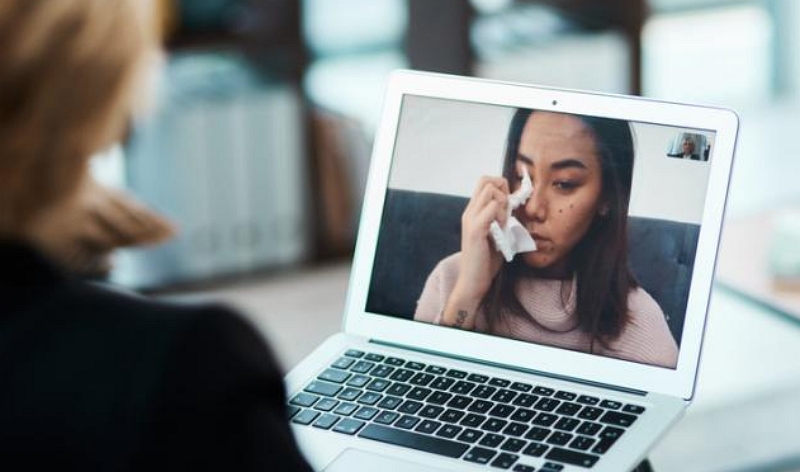 online counselor
